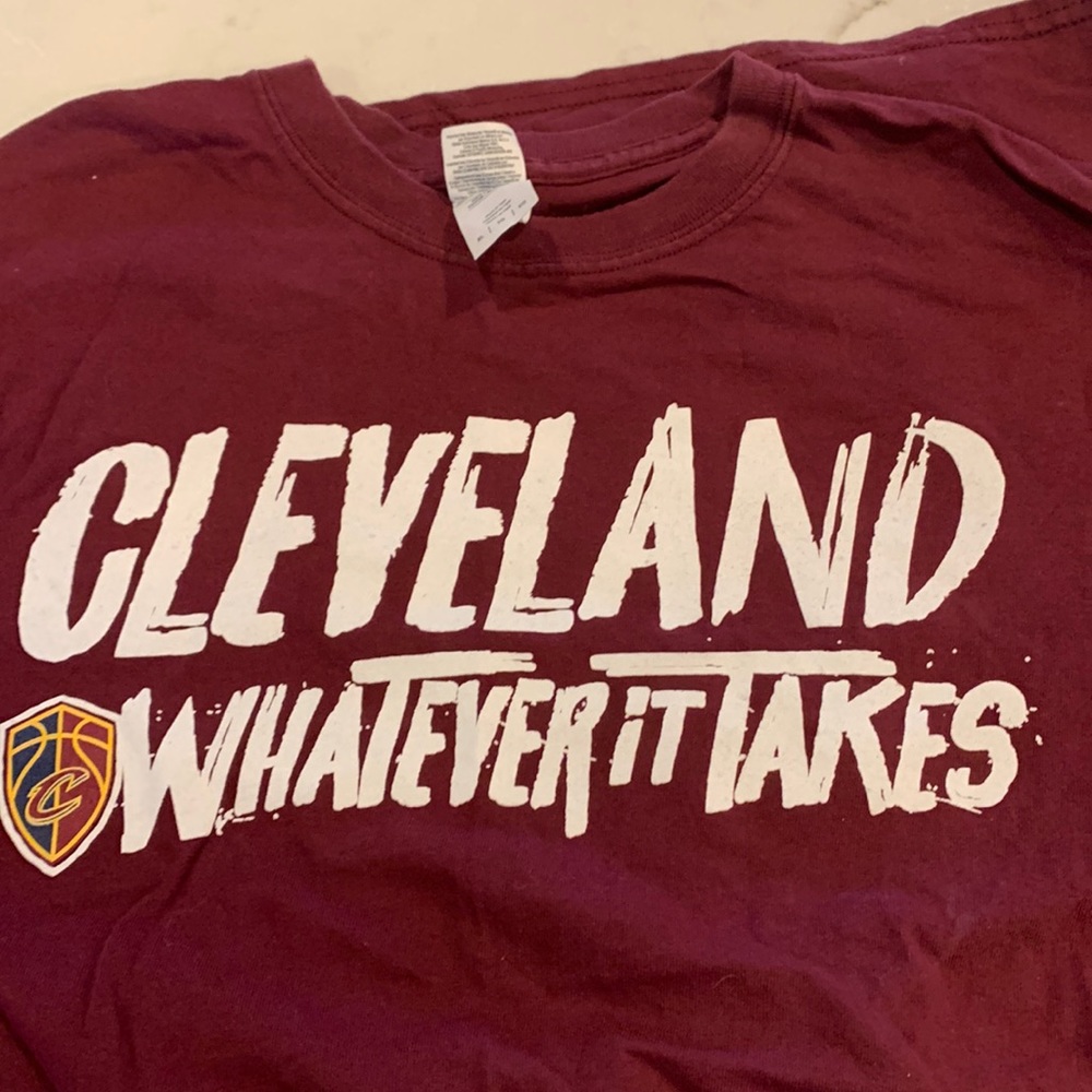 Cleveland Cavaliers “whatever it takes” T-shirt. XL